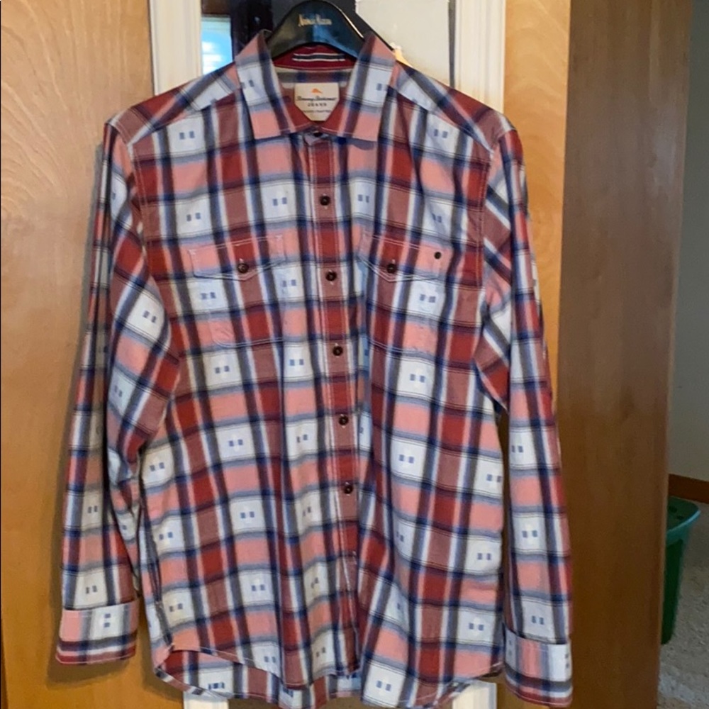Men’s long sleeve shirt